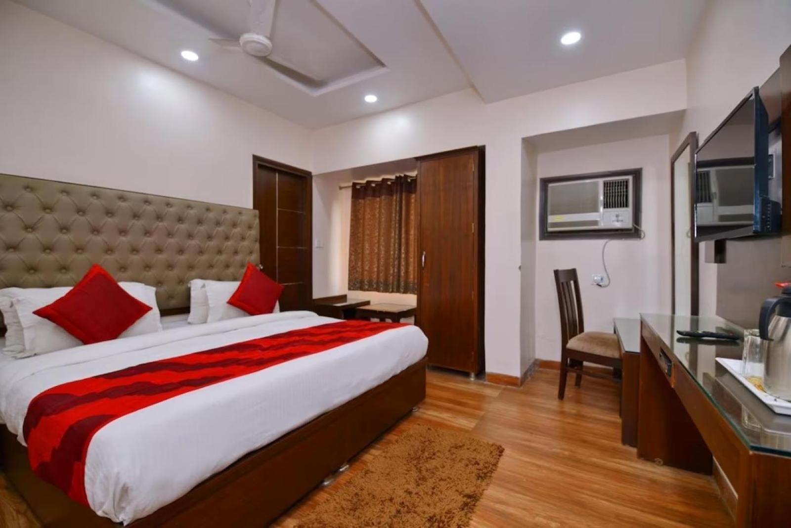 Hotel Keshew International New Delhi Ngoại thất bức ảnh