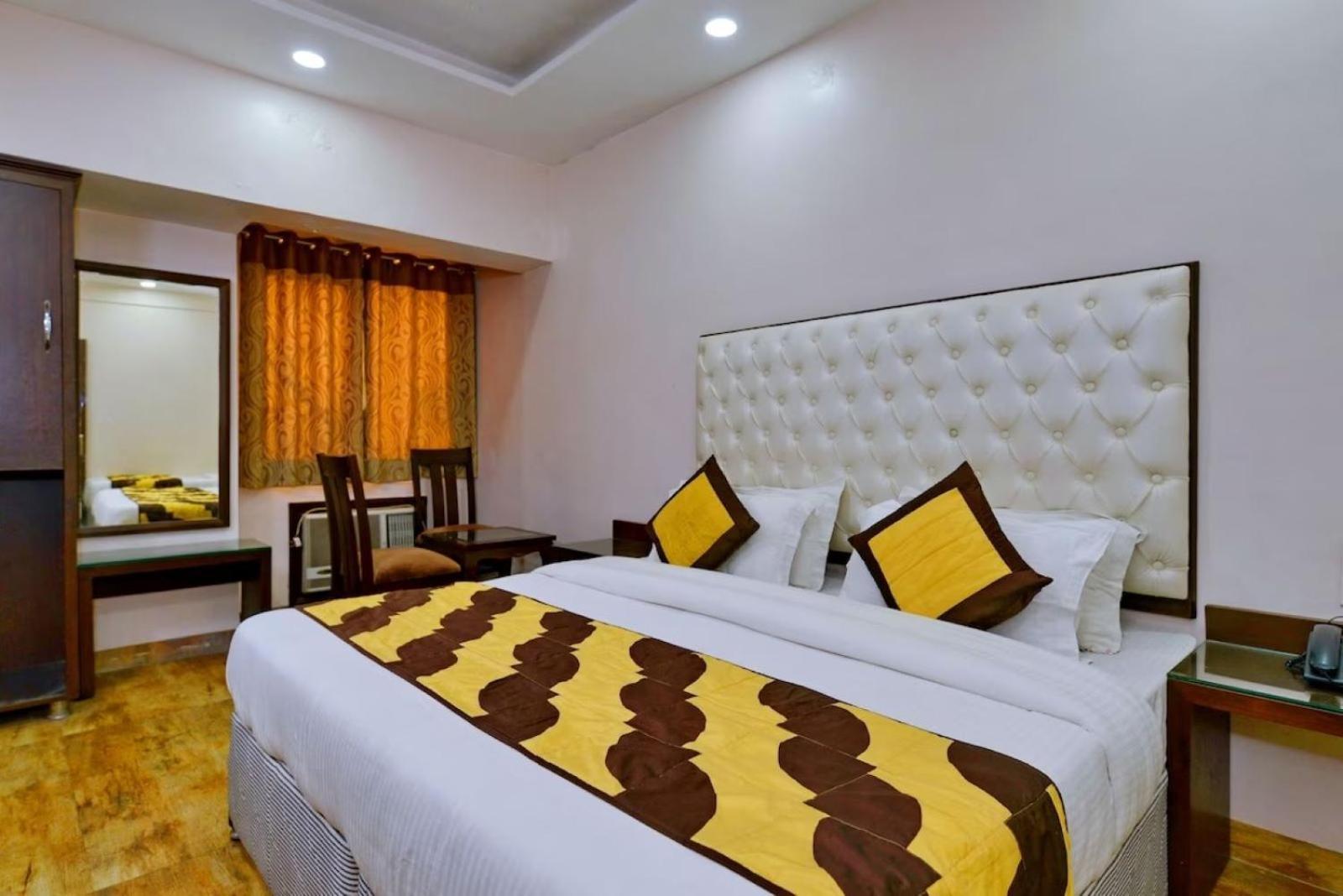 Hotel Keshew International New Delhi Ngoại thất bức ảnh